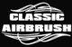 Text "CLASSIC AIRBRUSH" mit weißen Linien auf schwarzem Hintergrund.