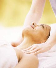 Taralai Thai Massage Logo