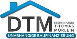 Logo mit einem blauen Hausdach, Text: DTM, Unabhängige Baufinanzierung, Dienstleistungen.
