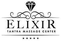 Un logotipo de banco en negro que presenta un león con una línea debajo.