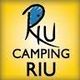 Logotipo de Camping Riu con fondo amarillo y texto en negro.
