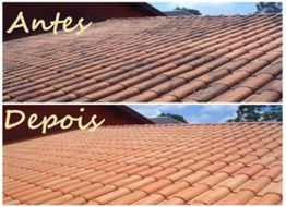 Telhado antes e depois da limpeza, mostrando diferença na cor e aparência.