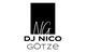 Schwarzes Rechteck mit "NG", darunter steht "DJ Nico Götze" in fetter Schrift auf weißem Grund.