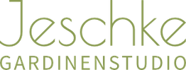 Textlogo: "Jeschke GARDINENSTUDIO" in grün auf weißem Hintergrund.