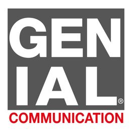 Logo con testo "GENIAL" in bianco su sfondo grigio e "COMMUNICATION" in rosso su sfondo bianco.
