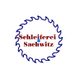 Logo: Blauer Sägebaltt mit rotem Text "Schleiferei Sachwitz" in der Mitte.