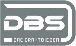 Grau-weißes Logo mit der Aufschrift "DBS CNC DRAHTBIEGEN".