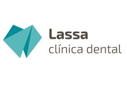 Logotipo de Lassa clínica dental con diseño de corazón en tonos turquesa.