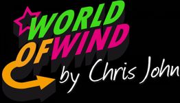 „World of Wind“ in bunten Buchstaben mit einem Pfeil und einem Stern auf schwarzem Hintergrund.