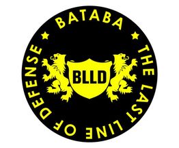 Schwarzes rundes Logo mit gelbem Schild, Löwen und Text: "BATABA, THE LAST LINE OF DEFENSE".