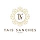 Logotipo: iniciais "ts" em dourado com ornamento floral, texto "Tais Sanches Studio".