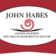Wit ovaal logo op rode achtergrond met tekst "John Habes, gediplomeerd meubelmaker/restaurator".