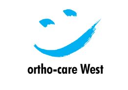 Smiley-Logo in Blau mit Schriftzug "ortho-care West" darunter.
