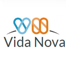 Logotipo de "Vida Nova" con la imagen de dos corazones entrelazados en azul y naranja.