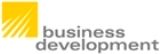 Gelbes Quadrat mit Streifen, daneben steht "business development" in grauer Schrift.