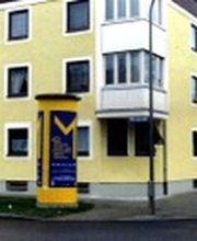 Fassadenrenovierung mit hochwertiger Fassadenfarbe (Lotuseffekt) selbstreinigend und sehr lange Halt