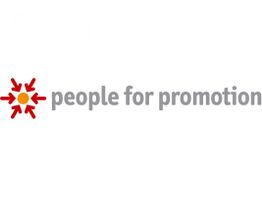 Logo mit roten Pfeilen und einem gelben Kreis, daneben der Schriftzug „people for promotion“.