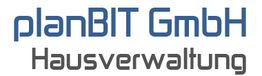 Schriftzug "planBIT GmbH Hausverwaltung" in blauer und grauer Farbe auf weißem Hintergrund.