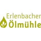 Logo der Erlenbacher Ölmühle in grün, mit einem Tropfen-Symbol und weißen Blättern darin.