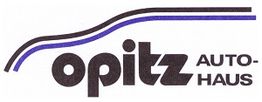 Logo von Opitz Autohaus mit geschwungener blauer Linie.