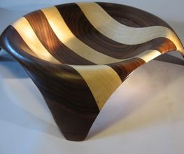 Gedrechselte Schalen aus Holz