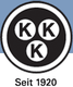 Schwarzes Logo mit drei weißen "K" in Kreisen, darunter "Seit 1920", auf blau-weißem Hintergrund.