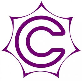 Lila Buchstabe "C" in einem 10-zackigen Stern auf weißem Hintergrund.