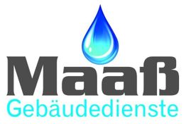Logo mit blauem Wassertropfen über "Maaß Gebäudedienste" in schwarzer und blauer Schrift.