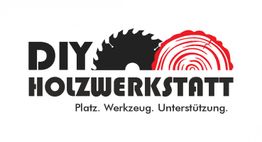 Logo der DIY Holzwerkstatt mit Sägeblatt und Baumstamm. Text: "Platz. Werkzeug. Unterstützung."