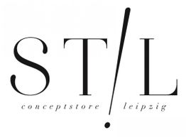 Logo von "ST/L Conceptstore Leipzig" in schwarzer Schrift auf weißem Hintergrund.