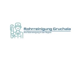 Logo mit Installateur und Text: "Rohrreinigung Gruchala – Ihre Rohrreinigung in der Region".