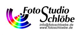Logo "FotoStudio Schlöbe" mit Regenbogenrad, E-Mail und Webseite.