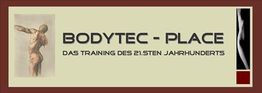 "Bodytec-Place Logo mit Statue und Slogan: 'Das Training des 21. Jahrhunderts'."