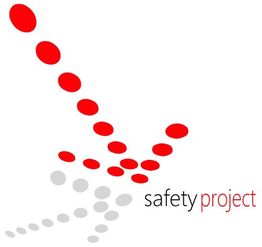 Freccia rossa e grigia con cerchi, testo "safety project" in un logo moderno.