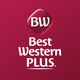 Logotipo da Best Western Plus em fundo vermelho, com letras brancas e detalhe em forma de losango.