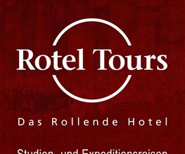 Logo von Rotel Tours: "Das Rollende Hotel, Studien- und Expeditionsreisen". Roter Hintergrund.