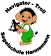 Comic-Troll mit Sextant, umgeben vom Text "Navigator - Troll Segelschule Hannemann".