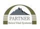 Logo mit Bergmotiv, Schriftzug: "PARTNER Reico Vital-Systeme", halbkreisförmiger Rahmen.