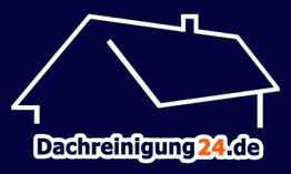 Logo mit einem Hausumriss und dem Text "Dachreinigung24.de" vor blauem Hintergrund.