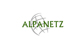 Logo mit grünem Text „ALPANETZ“ vor grauem Globus-Design.