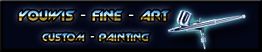 Schriftzug "Youwis Fine Art Custom Painting" mit Airbrush-Abbildung auf dunklem Hintergrund.