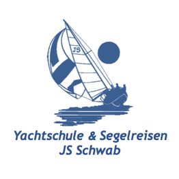 Segelboot und Sonne. Text: Yachtschule & Segelreisen JS Schwab.