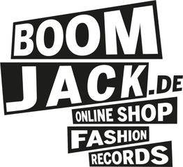 Schwarz-weißer Text "BoomJack.de Online Shop Fashion Records" in verschiedenen Schriftgrößen.
