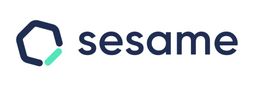 Logotipo con la palabra "sesame" y un hexágono azul con un lado verde en la parte izquierda.