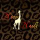 Leopardenmuster mit gelber Giraffe und rotem, gelbem Schriftzug "Nici Nails".