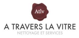Logo avec un sceau rouge et texte "A Travers la Vitre, Nettoyage et Services".