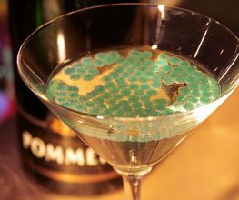 Pisang Ambon Caviar in Champagner