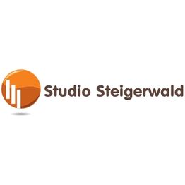 Logo von Studio Steigerwald: Orange Kreis mit drei weißen Linien, daneben der Name in brauner Schrift.