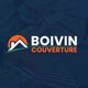 Logo de Boivin Couverture avec une illustration de toit stylisée en arrière-plan.