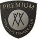 Schwarzes Emblem mit Aufschrift "Premium Personal Trainer Club" und zwei stilisierten Figuren.